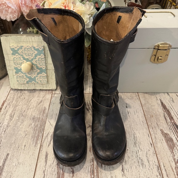 FREEBIRD CROSBY BOOTS | BLK DISTRESSED LEATHER | MOTO FESTIVAL | Free People | 9 - Picture 12 of 15